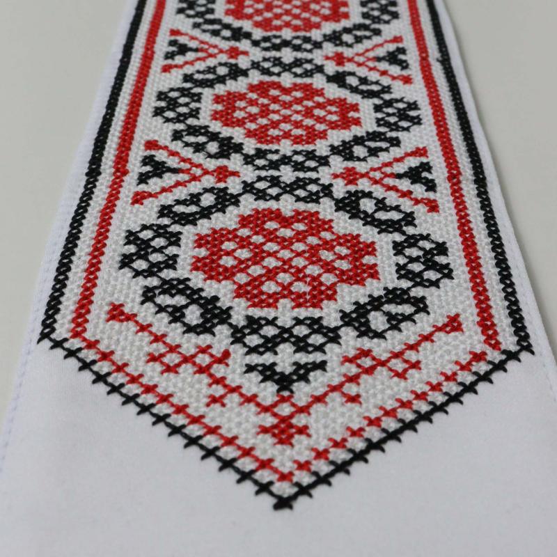 Vyšívaný folklórny opasok Petra 2