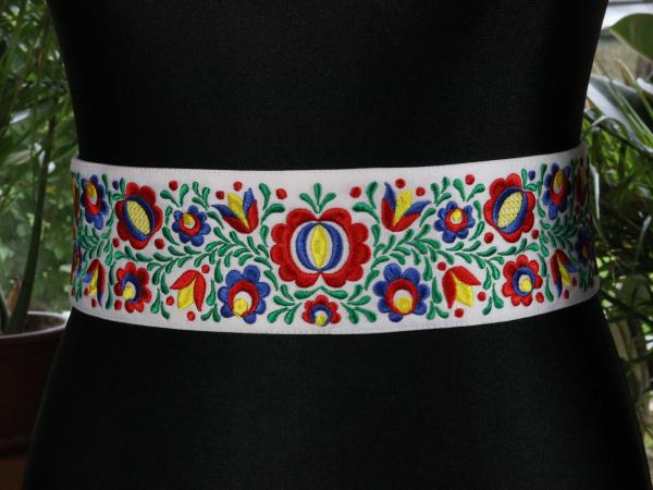 Folklórny vyšívaný opasok Ľuba 2